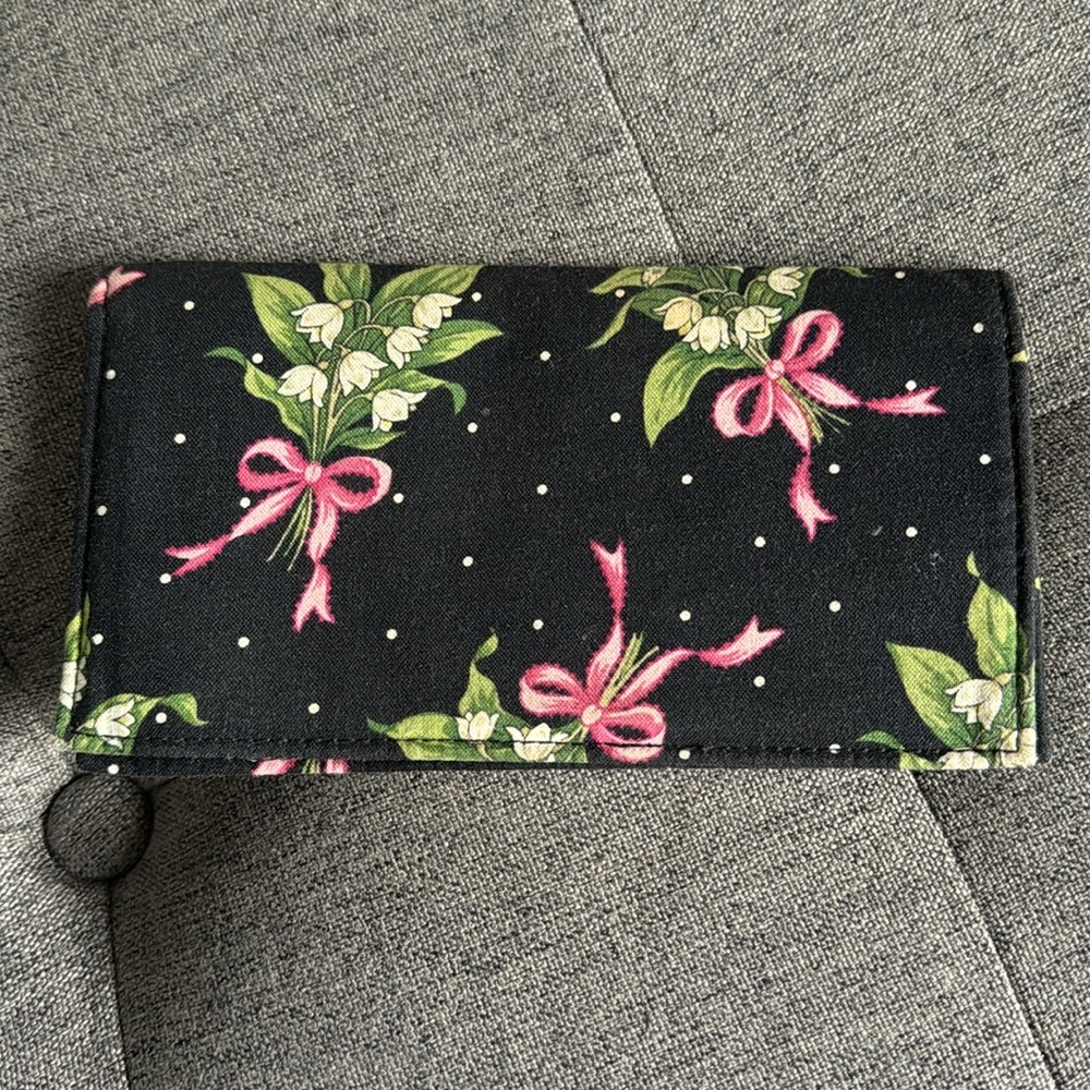 Vera Bradley checkbook cover - Picture 2 of 3